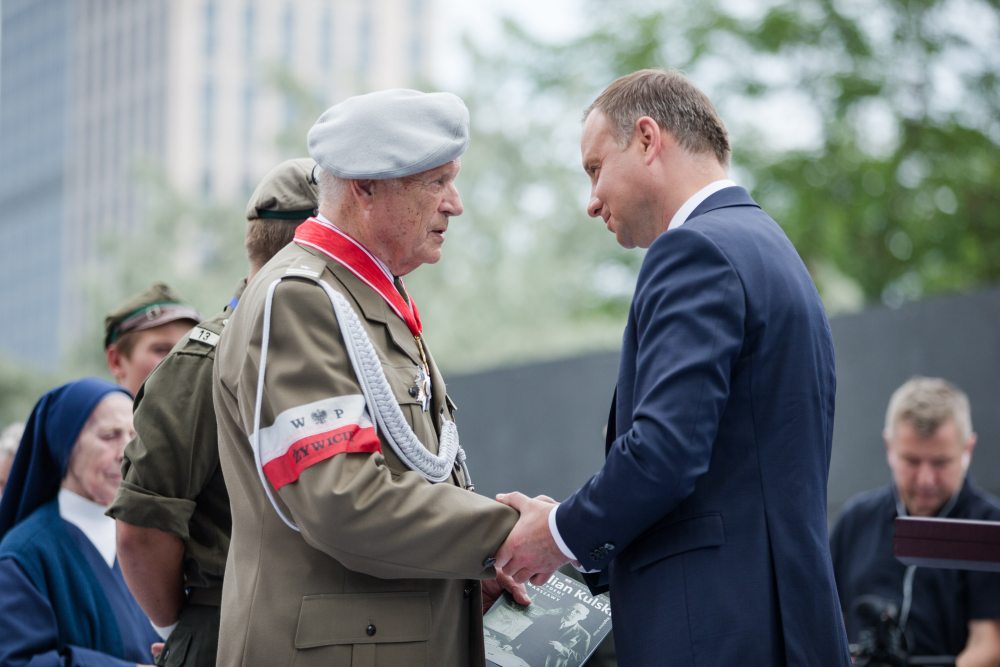 Prezydent Duda odznaczył powstańców
