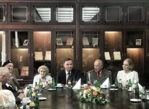 Prezydent Duda odznaczył powstańców